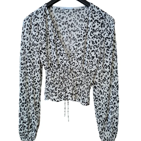 Zara Black and White Leopard Print Long Sleeve Top Size Small - Picture 3 of 9
